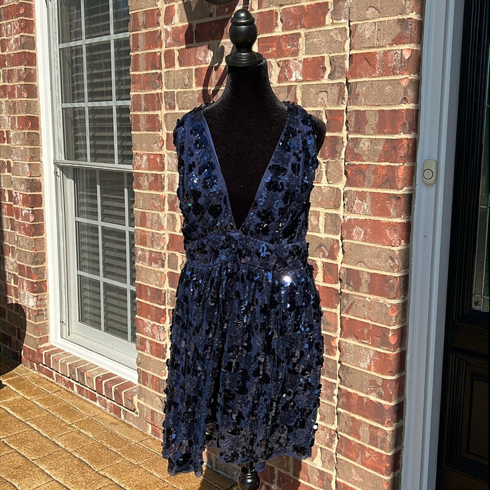 💙Lulus Got That Glam 💙 - Picture 3 of 14